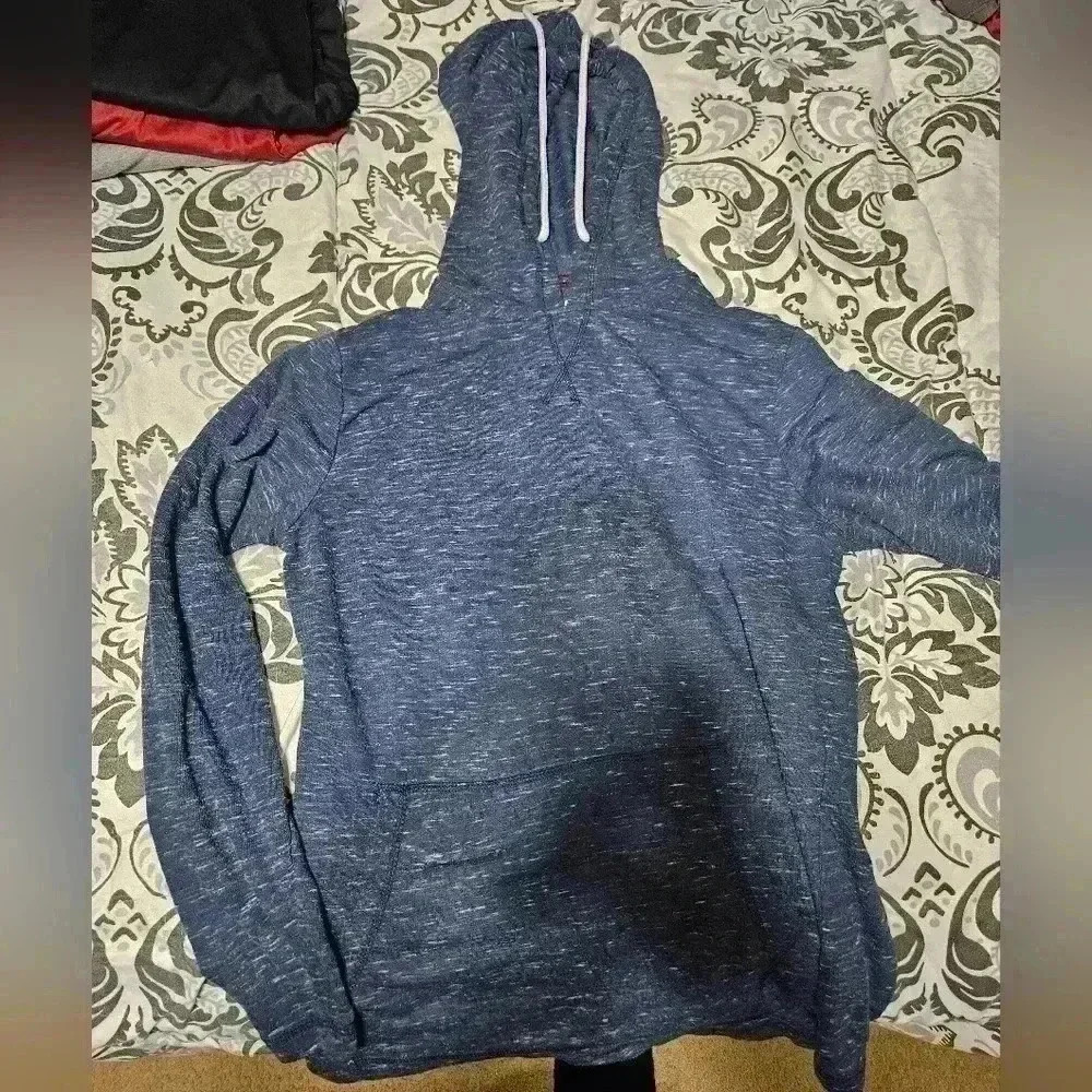 Mens light weight hoodie!